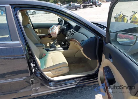 2011 Honda Accord 3.5 Ex-L z USA, uszkodzony, nr VIN 5KBCP3F80BB002182